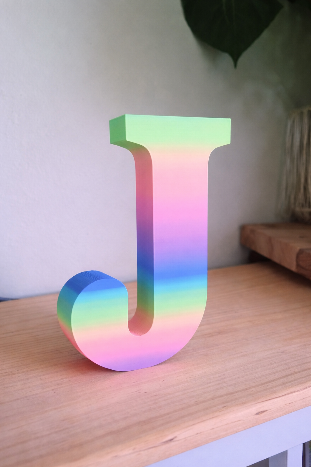 Lettre personnalisée multicolore à poser – Initiale & prénom décoratif