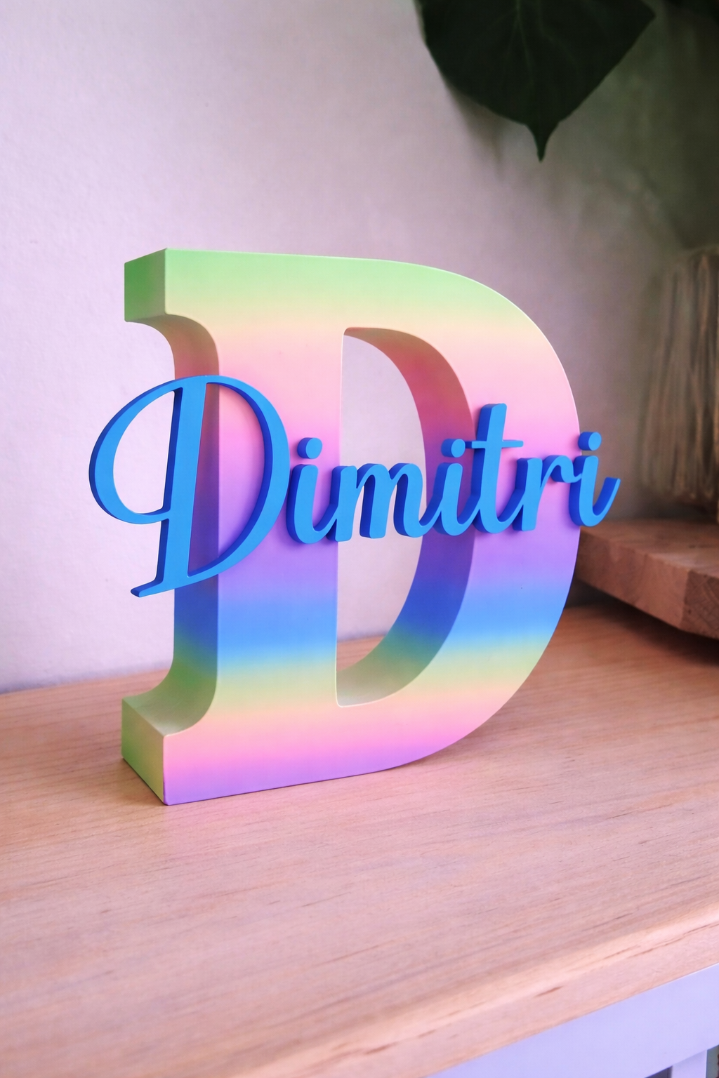 Lettre personnalisée multicolore à poser – Initiale & prénom décoratif