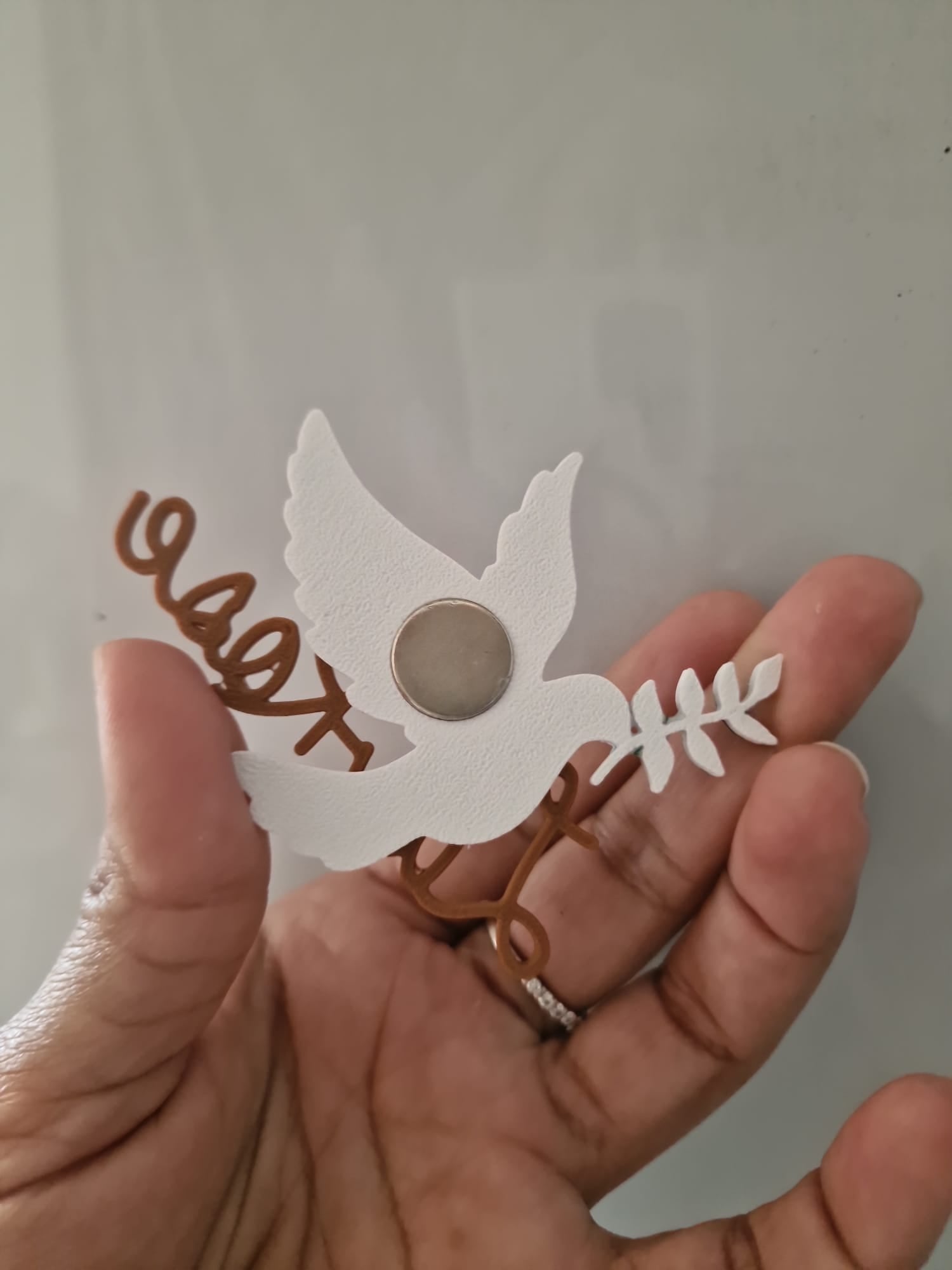 Cadeau invité baptême personnalisé – colombe prénom magnet