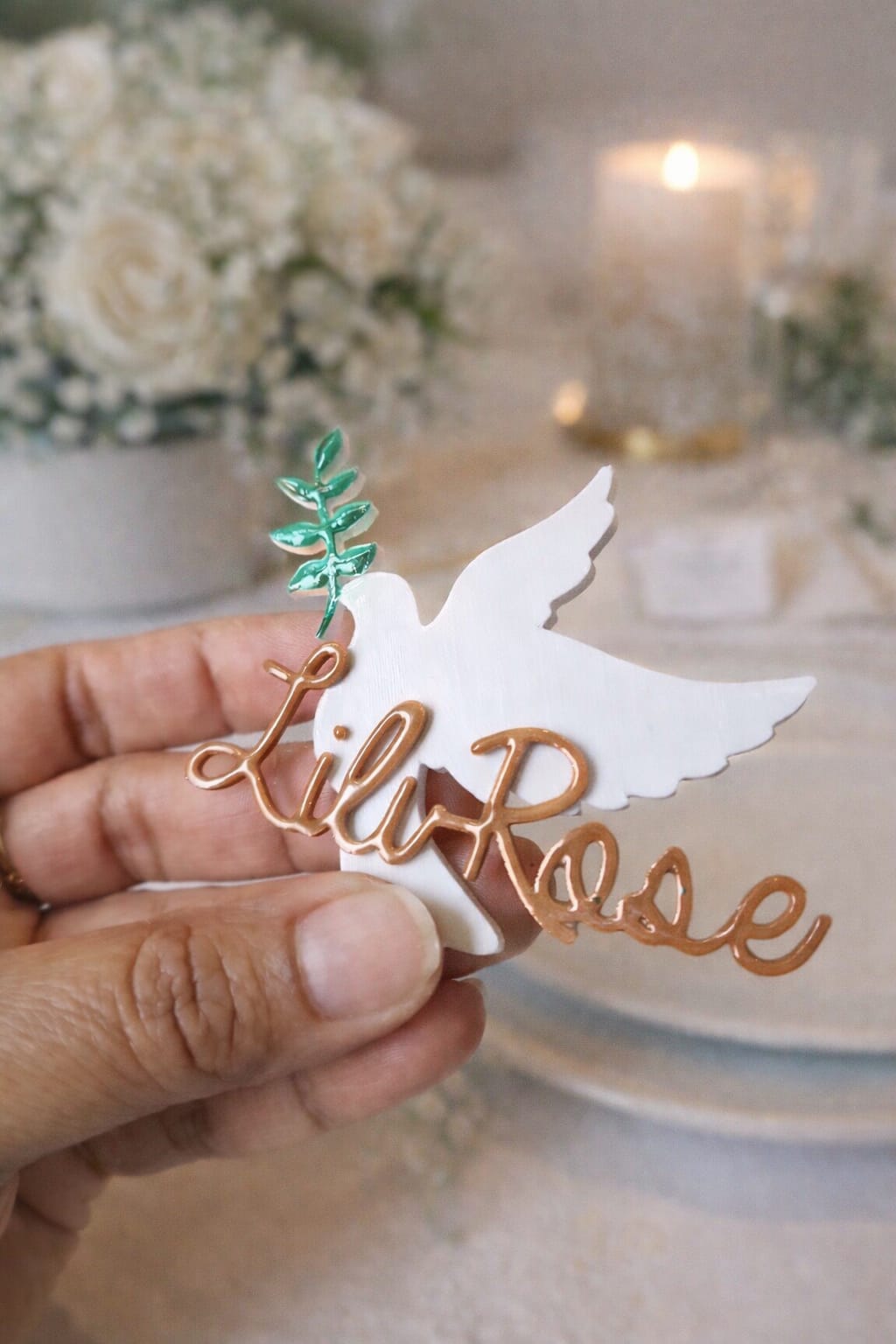 Cadeau invité baptême personnalisé – colombe prénom magnet